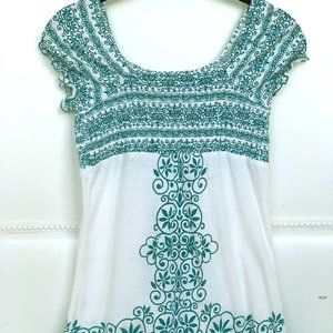 Almost Famous White Ruched Patterned Top